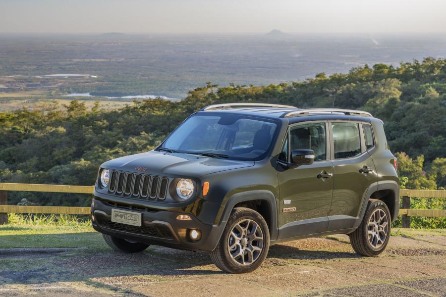  Jeep Renegade 75th Anniversary 2016 года  (BR) (фото 2 из 13)